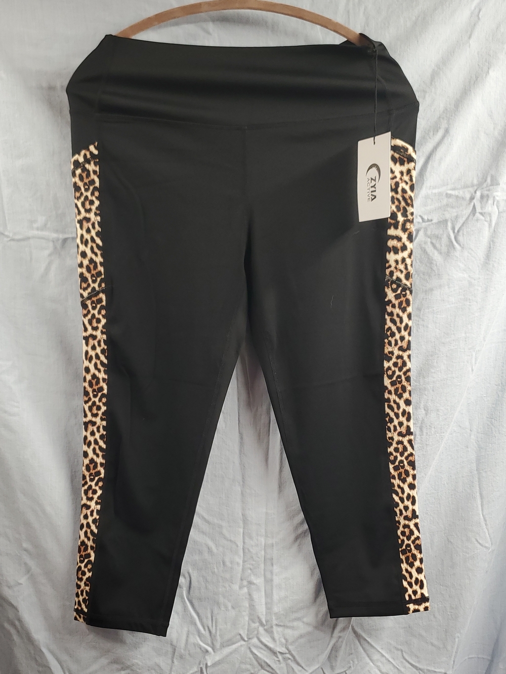 ZYIA Black Leggings with Leopard Side Panels -121